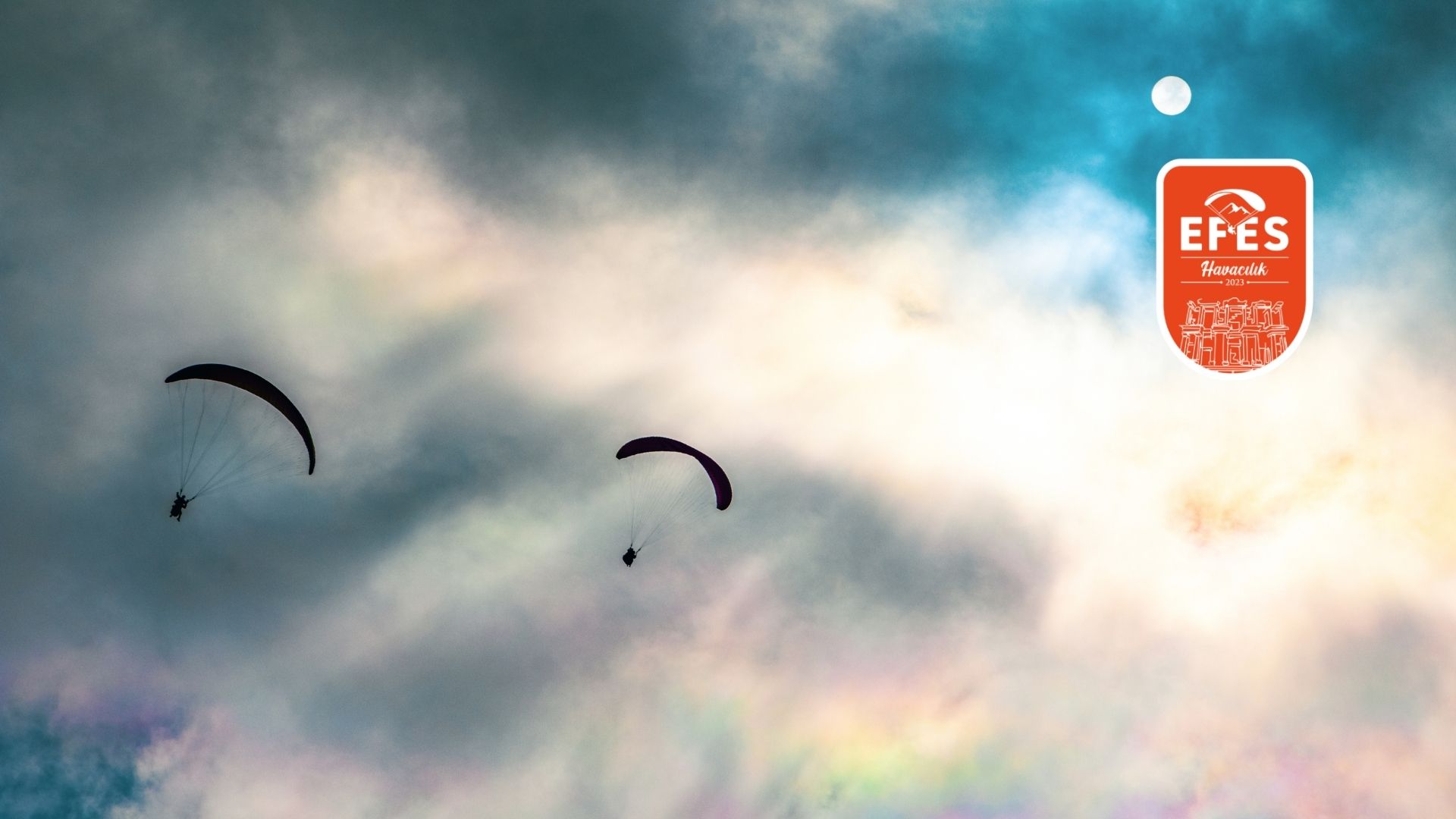 efes yamaç paraşütü uçuşu