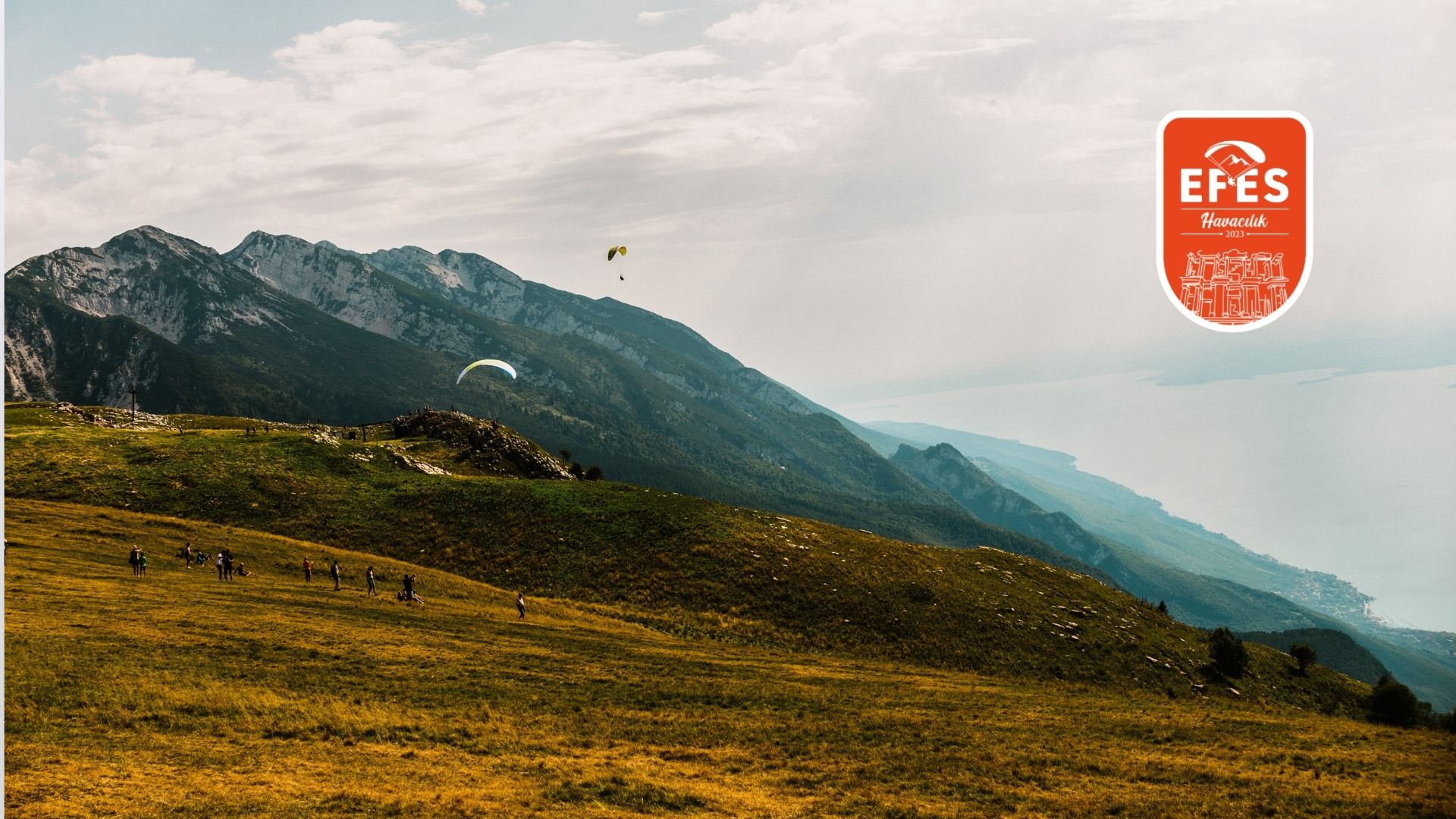 efes yamaç paraşütü uçuşu